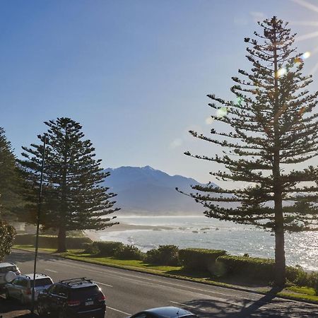 Waves On The Esplanade Appartement Kaikoura Buitenkant foto