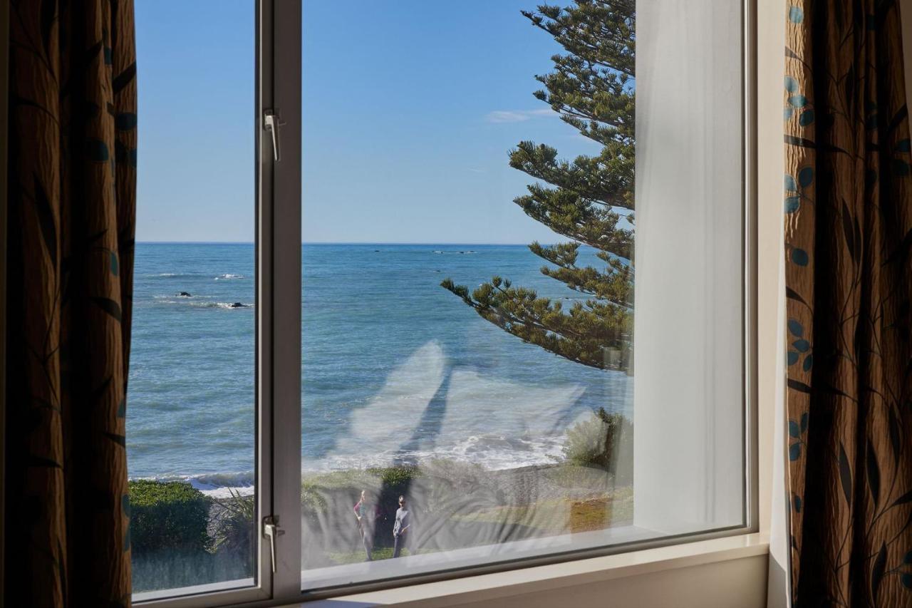 Waves On The Esplanade Appartement Kaikoura Buitenkant foto